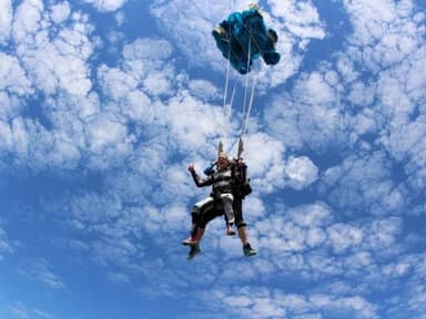 San Francisco Tandem Skydiving Jump — photo 1