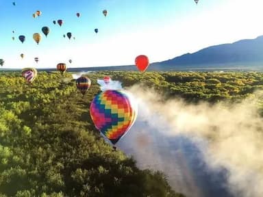 Shared Sunrise Hot Air Balloon Ride in Albuquerque — photo 1