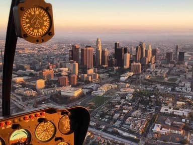 Signature Red Carpet Helicopter Tour Los Angeles — photo 1