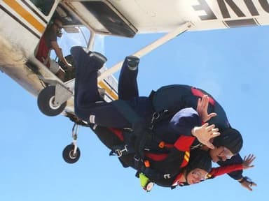Skydive Eagles Nest Tandem Jump — photo 1