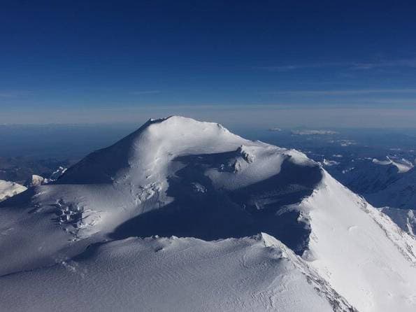 Summit Flight Tour with Glacier Landing from Talkeetna