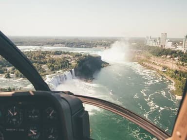 Sunset Niagara Falls Helicopter Tour with Dinner — photo 3