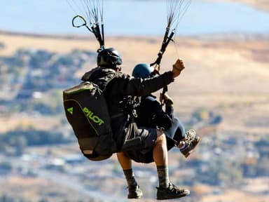 Tandem Paragliding Lake Tahoe — photo 1
