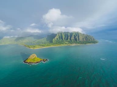 The Oahu "VIP Experience" - 60 Minute Guaranteed Private Helicopter Tour — photo 3