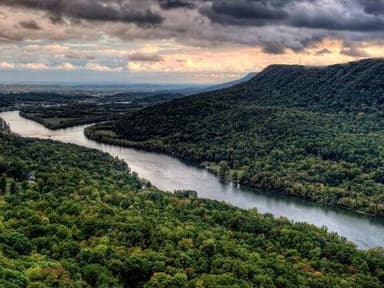 Chattanooga Private Helicopter Tour - Tennessee River Tour — photo 1