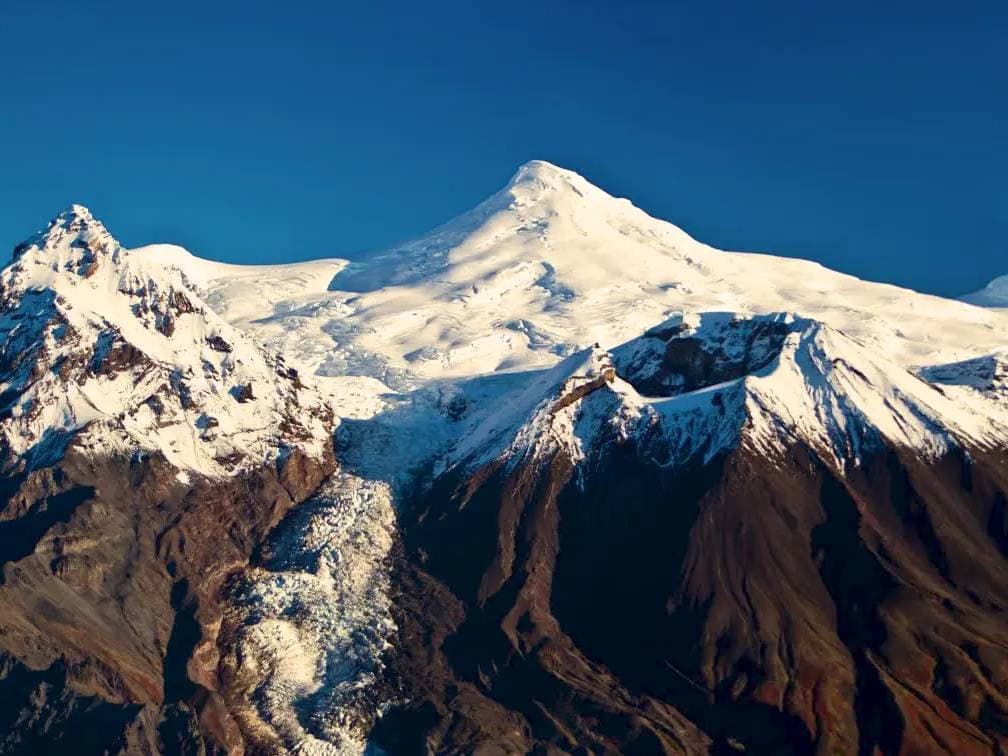 Triumvirate Glacier & Mt. Spurr Volcano Flightseeing Tour