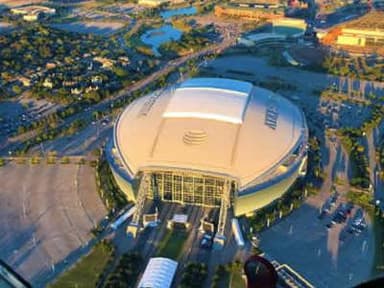 VIP Skyline and Stadium Helicopter Tour — photo 1