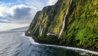 Volcano Landing Big Island Helicopter Tour — photo 5