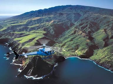West Maui & Molokai Helicopter Tour with Oceanfront Landing — photo 2