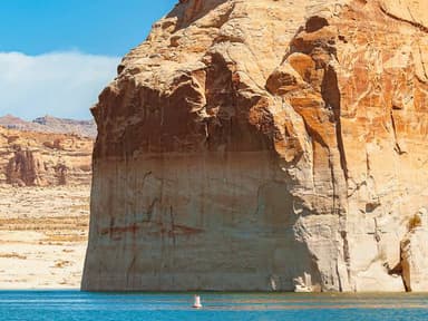 Zion-Lake Powell Helicopter Tour — photo 1